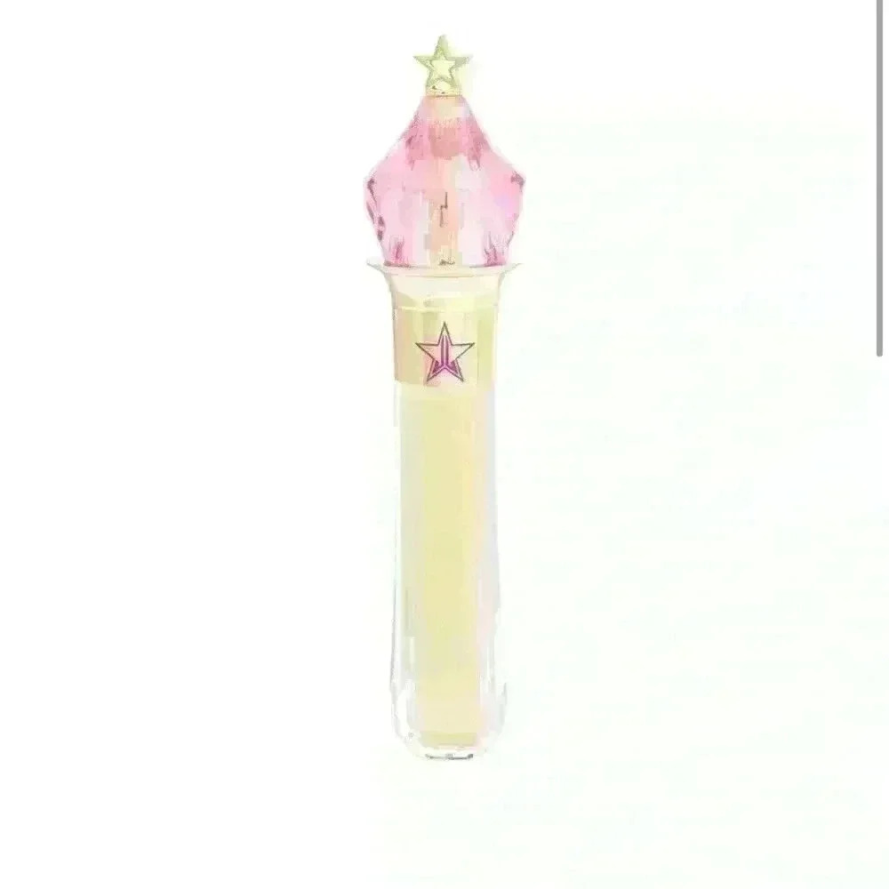 NIB Magic Star C14 Concealer
